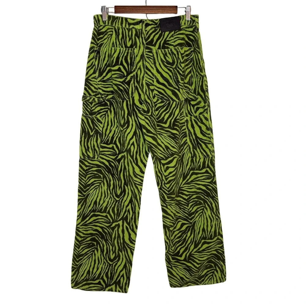 BDG Wide Leg Urban Outfitters Corduroy Pants 29 x 32 Juno Green Zebra Carpenter